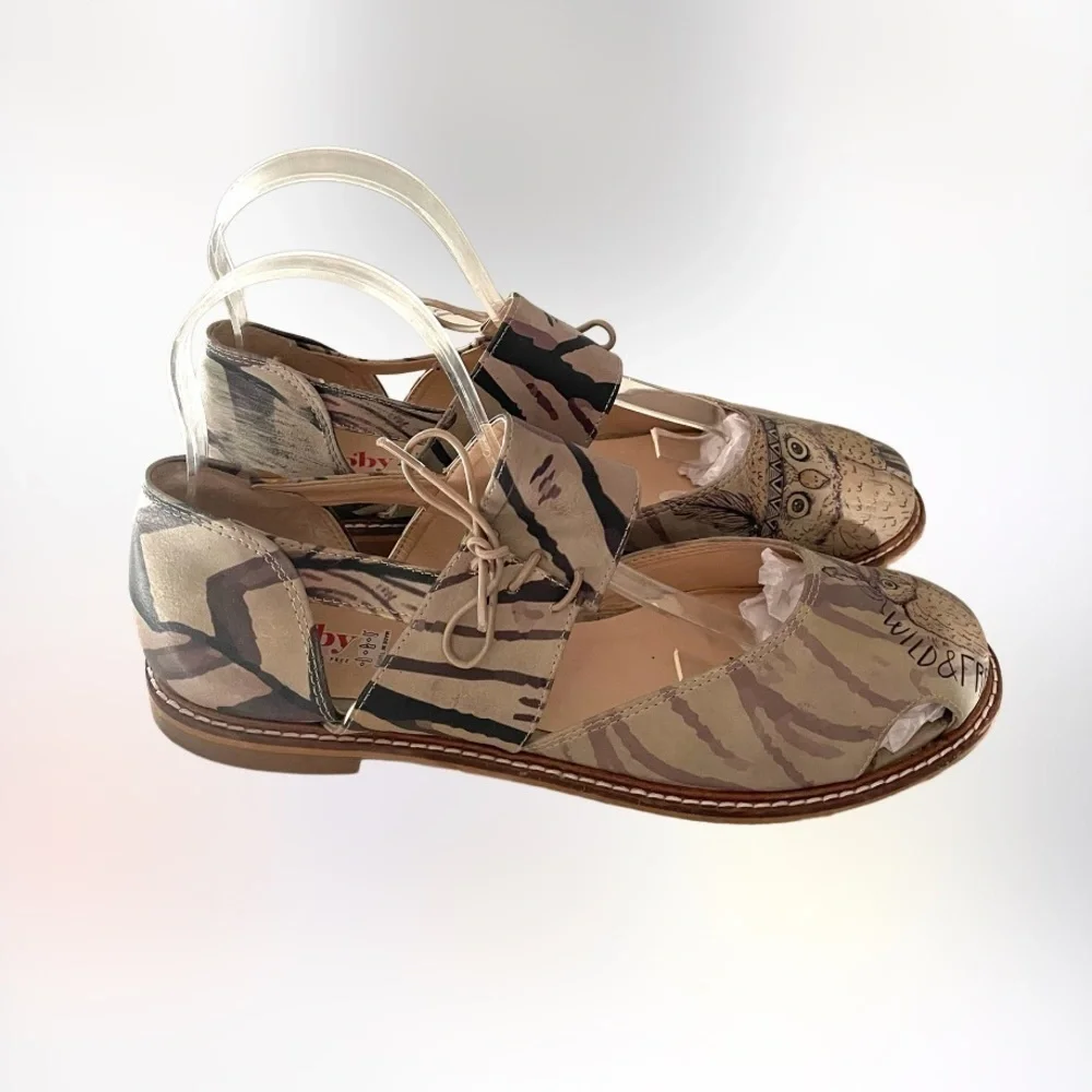 GOBY Wild & Free Owl novelty print Mary Jane shoes size 39